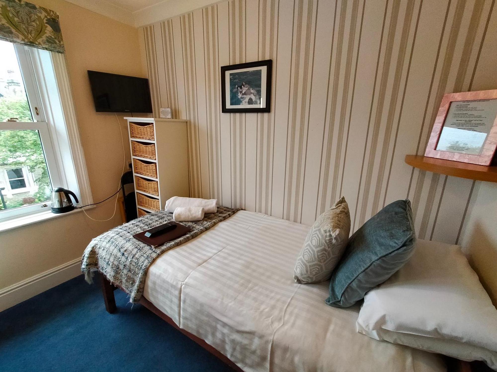 Arden House Hotel Харогейт Екстериор снимка