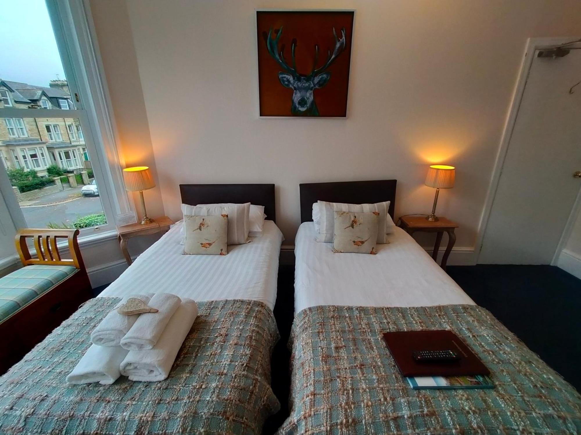 Arden House Hotel Харогейт Екстериор снимка
