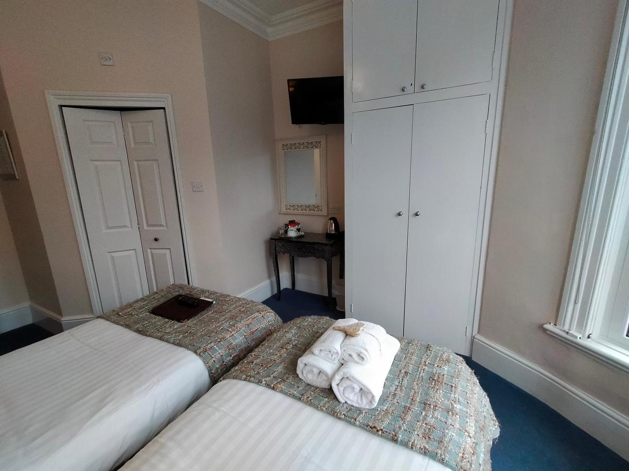 Arden House Hotel Харогейт Екстериор снимка