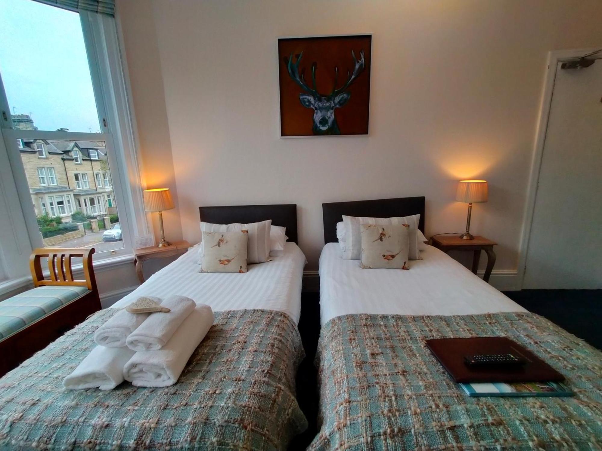 Arden House Hotel Харогейт Екстериор снимка